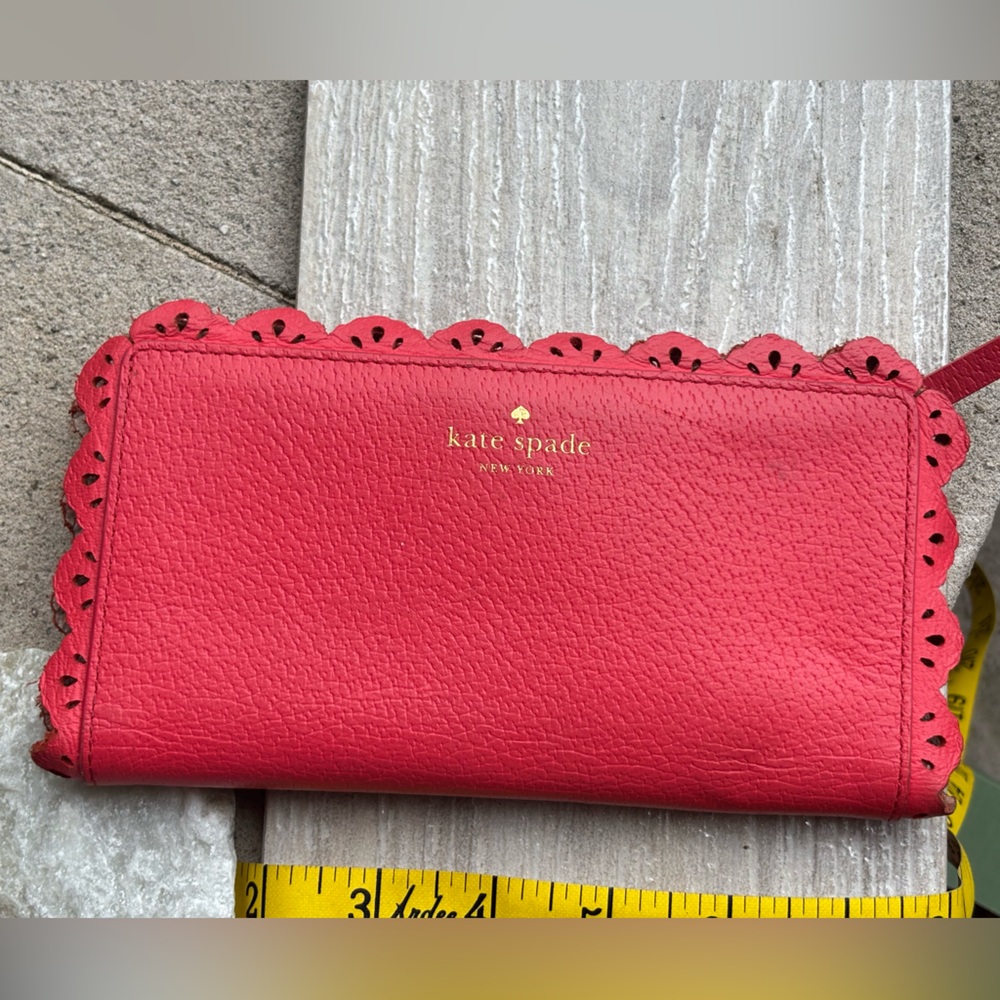 Kate Spade Wallet, Pink Wallet, Kate Spade long pink wallet, Leather, scalloped